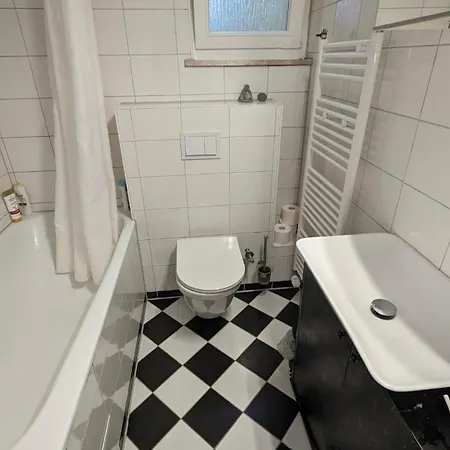 70qm Etagenwohnung Mit Loggia Nahe Uni Kh Essen