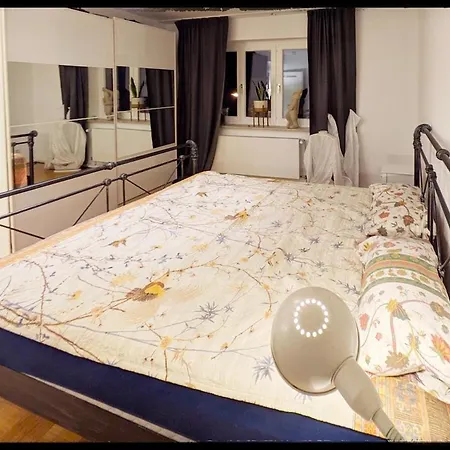 70qm Etagenwohnung Mit Loggia Nahe Uni Kh